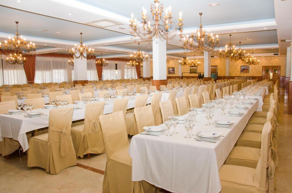 Hotel Restaurante San Roque Medina del Campo Eksteriør billede