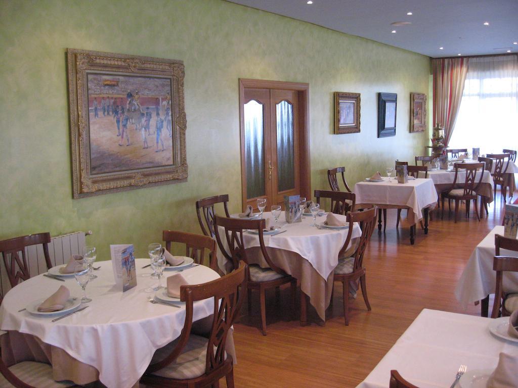 Hotel Restaurante San Roque Medina del Campo Eksteriør billede